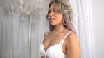 ギャル人妻をモデル撮影と騙してエロいことしちゃいました！ りさ