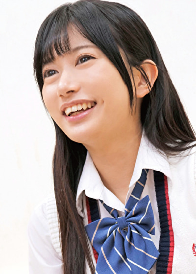 素人ナンパ 代々木でみつけたウブな女●●生に18cmメガチ〇ポを素股してもらったら、こんなにヤラしい事になりました。 北岡果林