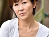 壊れるほどの絶頂！息子のムスコに欲情する細身母 ゆうこ
