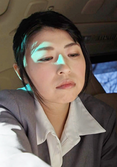 転職先の社長から役員を任命された美熟女の代償は･･･。白い肌の巨乳を麻縄で赤く染め、アブノーマルな甘美な快感にハマる美熟女！